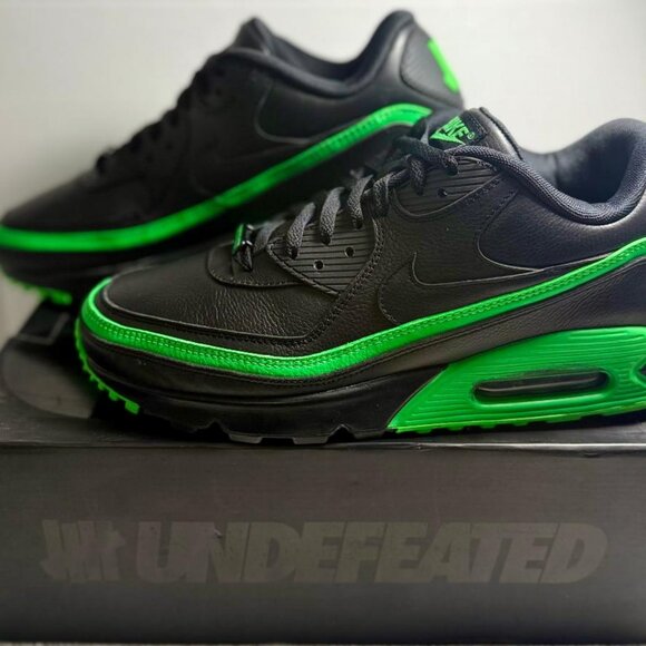 Undefeated x Nike Air Max 90 Black Green Spark Sz12 - | OG box and ex laces Rare - Picture 6 of 13